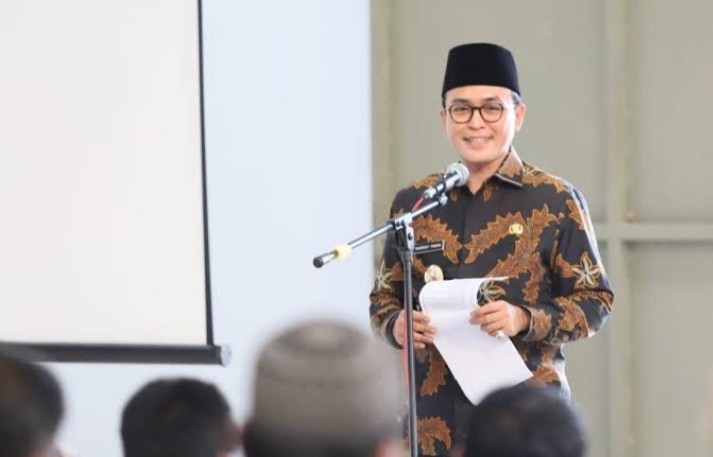 Bupati Pamekasan Meninjau Lokasi Longsor Di Desa Bindang