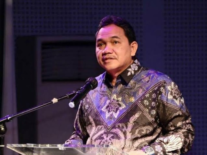 Achsanul Qosasi, Enggan Menanggapi Kabar Mengenai Dugaan Aliran Uang Bantuan Sosial (Bansos) Sebesar Rp1 Miliar