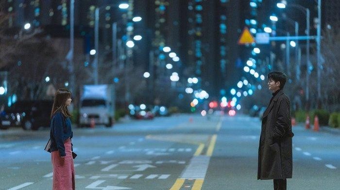 Sinopsis Drama Doom at Your Service