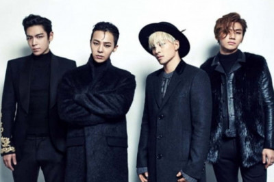 VIP Kirim Truk Protes Tuntut Comeback Big Bang di Depan Gedung YG