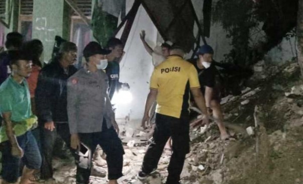 Seorang Santri Meninggal Dunia di Pondok pesantren Annidhaniyah Akibat Tertimpa Longsor
